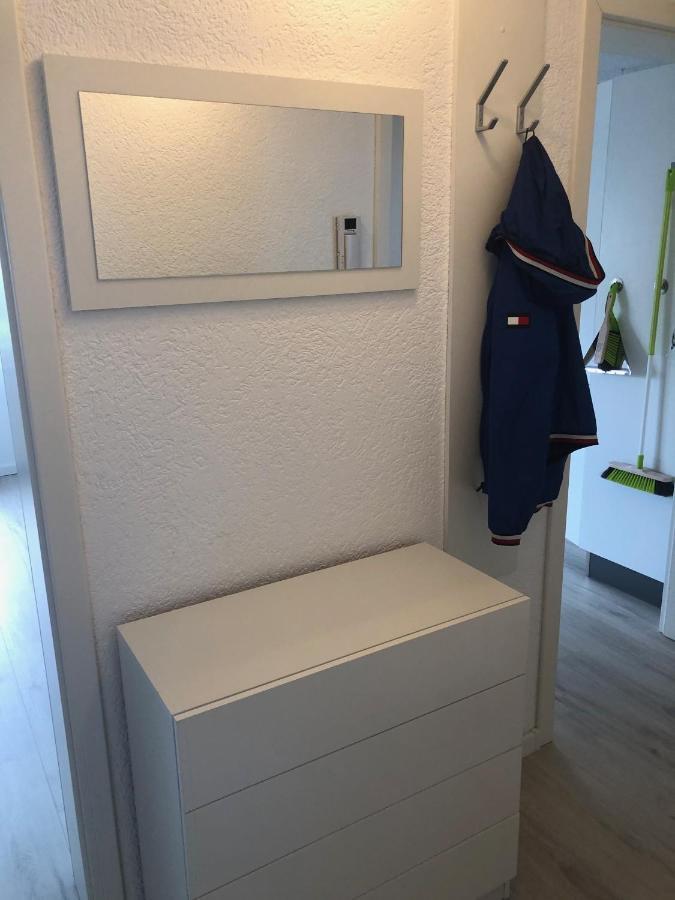 Moderne helle 2,5 Zimmer Wohnung mit großem Bad und Küche in Trossingen Exterior foto