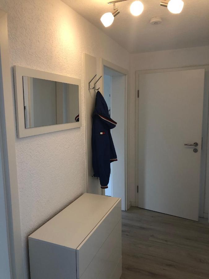 Moderne helle 2,5 Zimmer Wohnung mit großem Bad und Küche in Trossingen Exterior foto